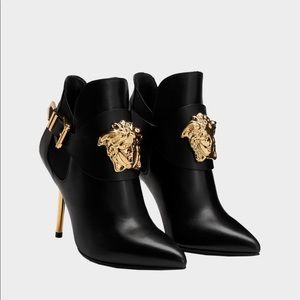 Versace Palazzo Heels size 37